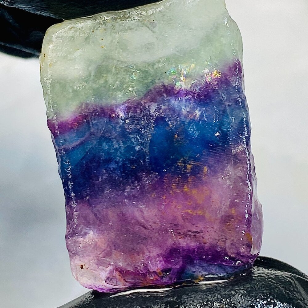 UV Active Rainbow Colorful Fluorite Raw Rough Natural Mineral Gemstone Gem 23g - Picture 2 of 8